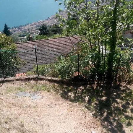 Vakantiehuis Flaccanicoalloggi Costa Volpino